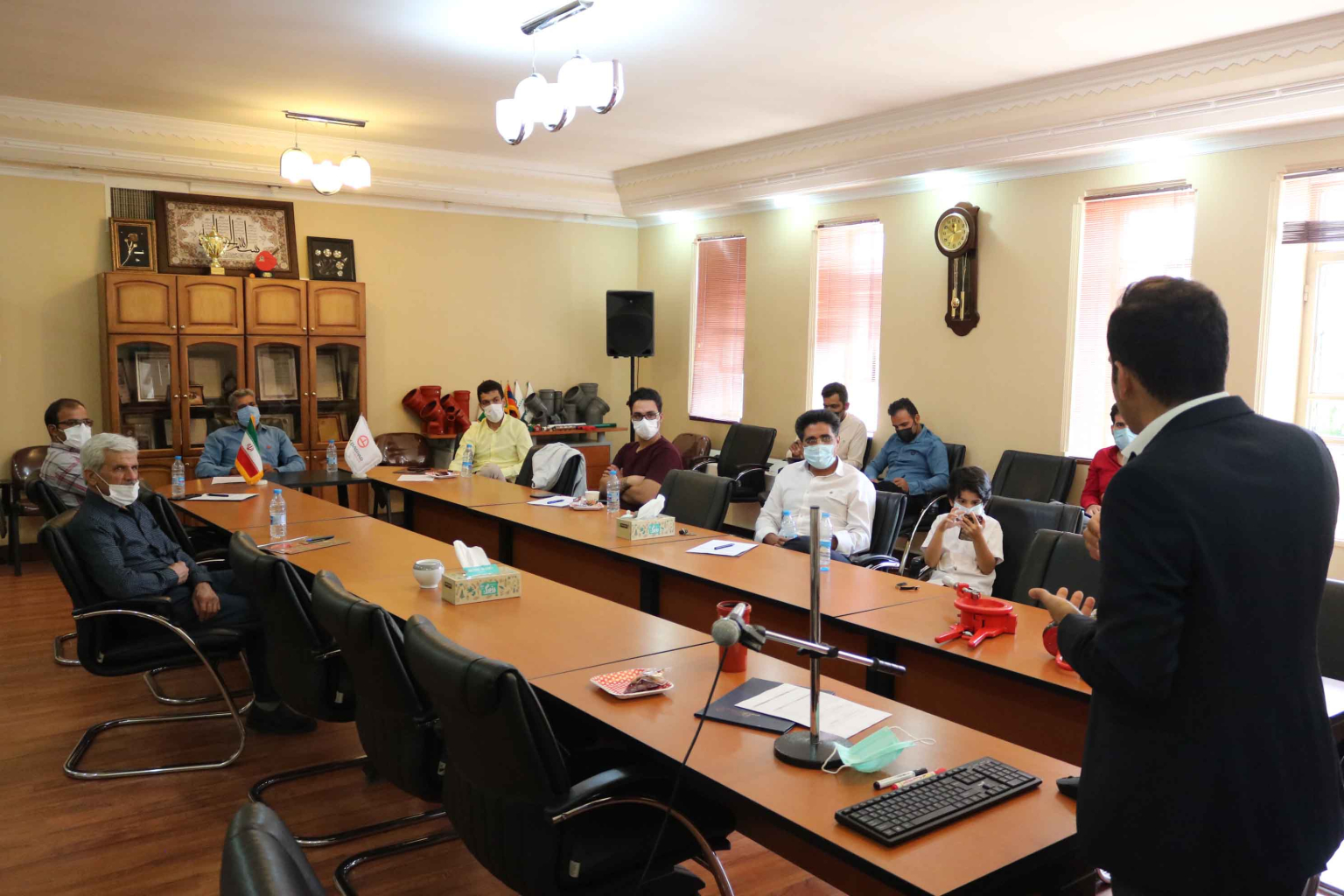 ورکشاپ آموزشی نصب واجرای پوش فیت استان یزد